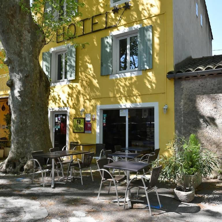 Logis Hotel De L'Etang Cucuron Eksteriør billede