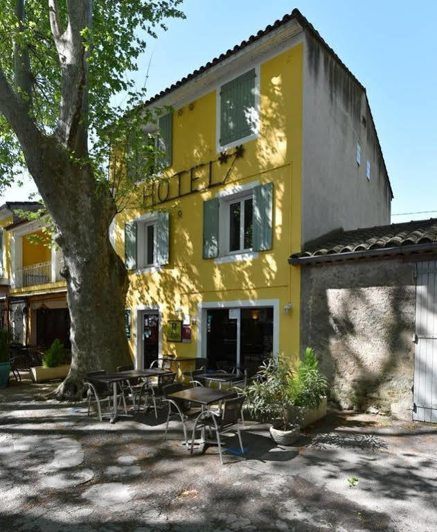 Logis Hotel De L'Etang Cucuron Eksteriør billede